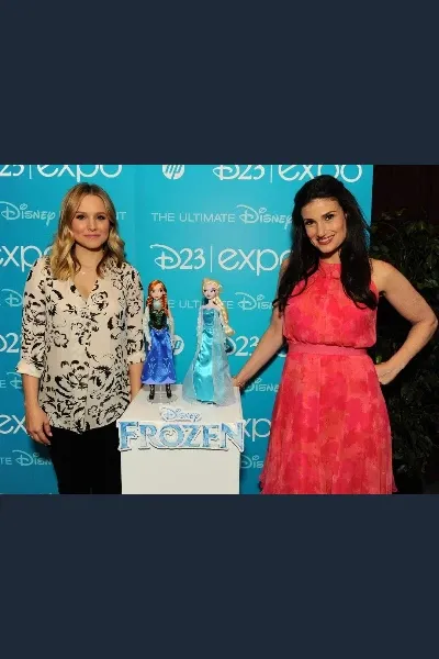 Idina Menzel and Kristen Bell photo