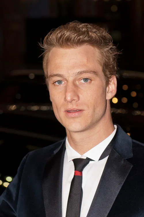 Alexander Fehling photo