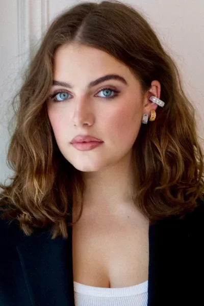 Ella Bright photo
