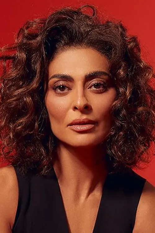 Juliana Paes photo