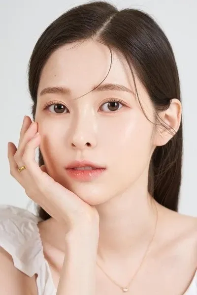 Baek Ye-bin photo