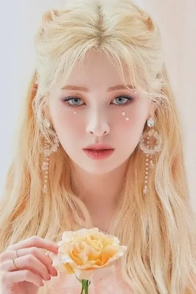Baek Ye-bin photo