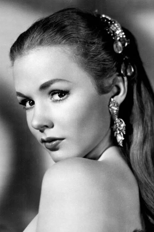 Piper Laurie photo