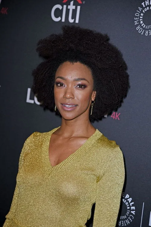 Sonequa Martin-Green photo