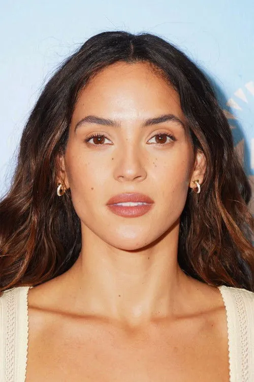 Adria Arjona photo