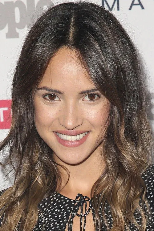 Adria Arjona photo
