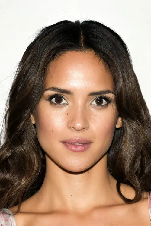 Adria Arjona photo