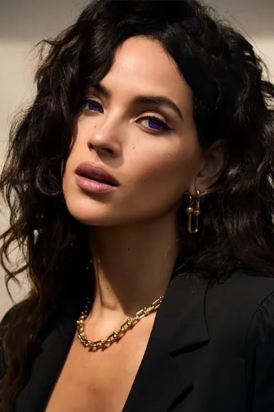 Adria Arjona photo