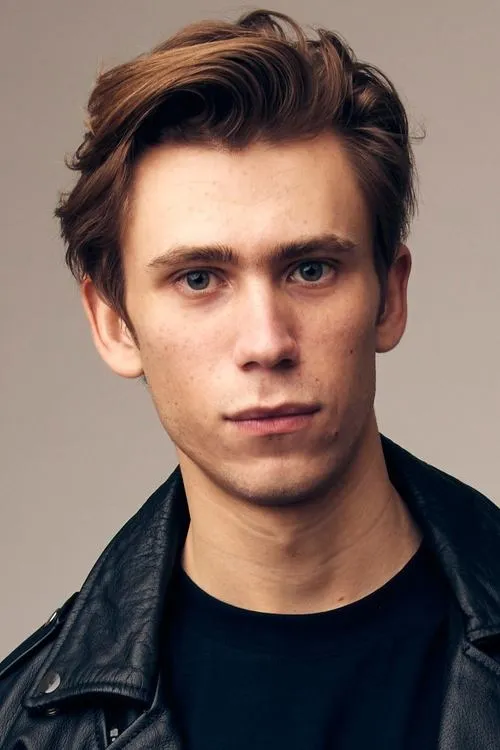 Owen Teague photo