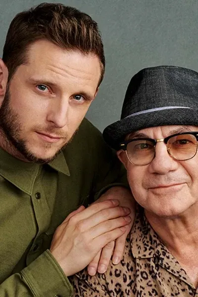 Bernie Taupin photo