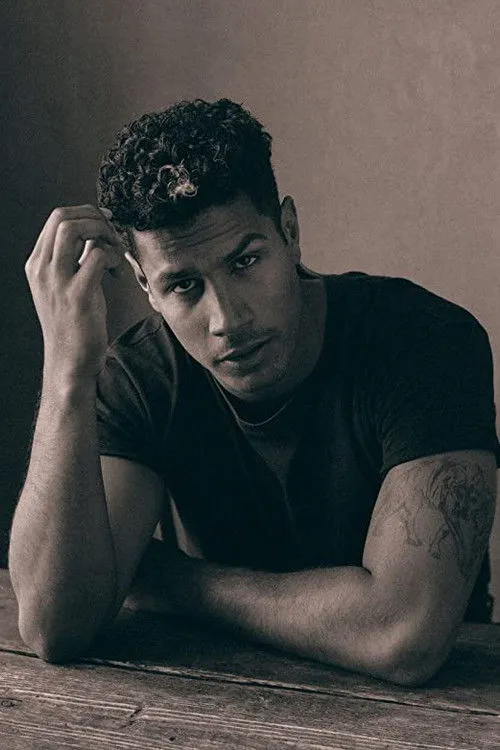 Chuku Modu photo