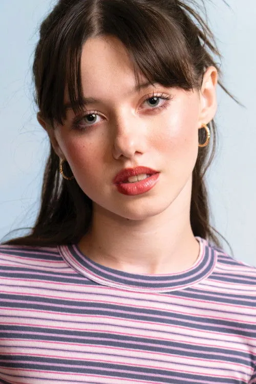 Violet McGraw photo