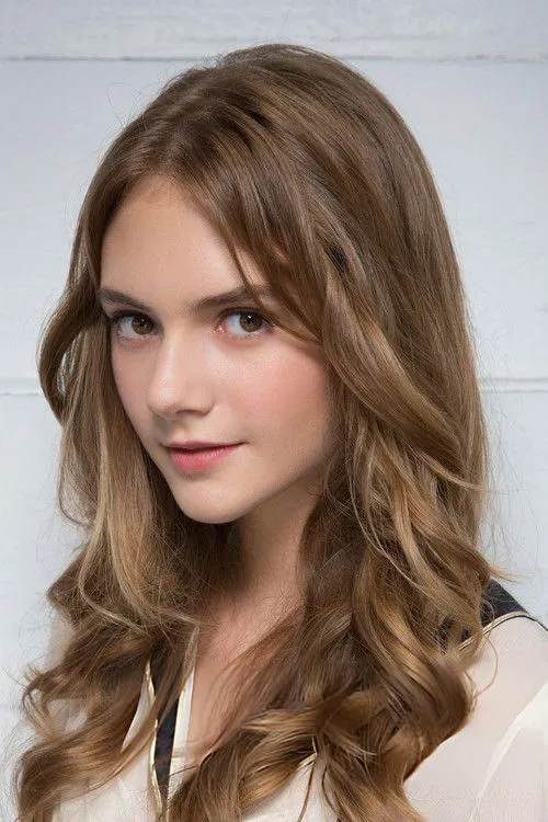 Emilia Jones photo