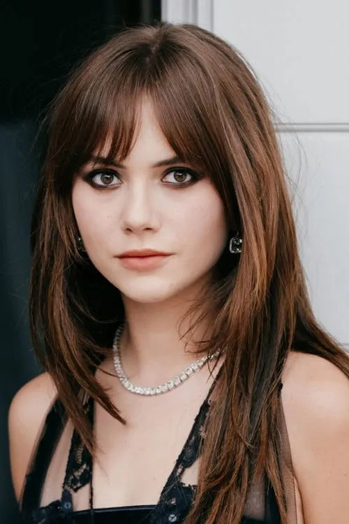 Emilia Jones photo