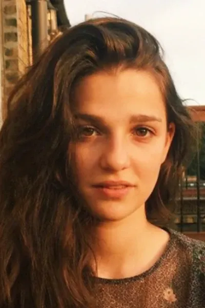Marisa Abela photo