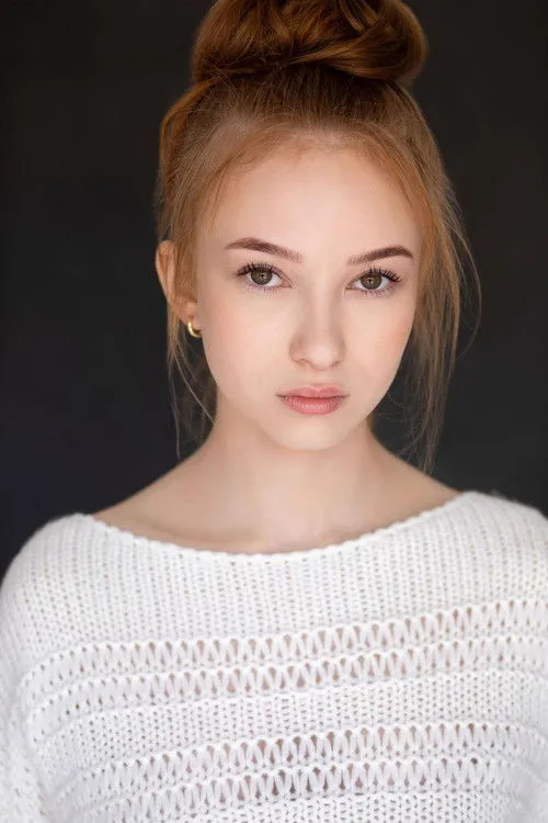 Caroline Elle Abrams photo