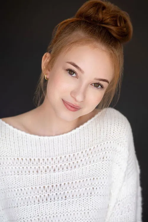 Caroline Elle Abrams photo