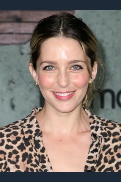 Jessica Rothe photo