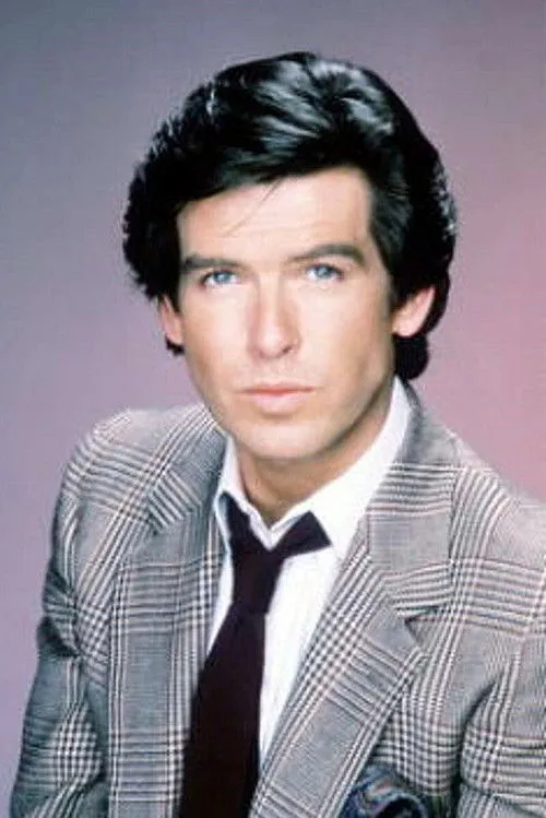 Pierce Brosnan photo