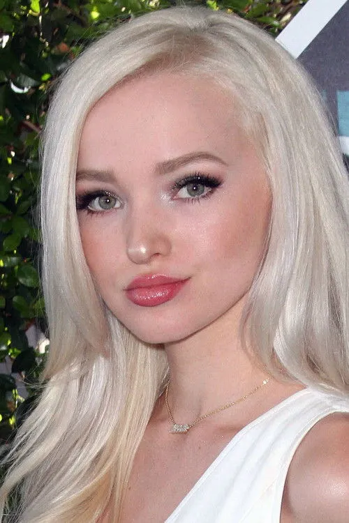 Dove Cameron photo