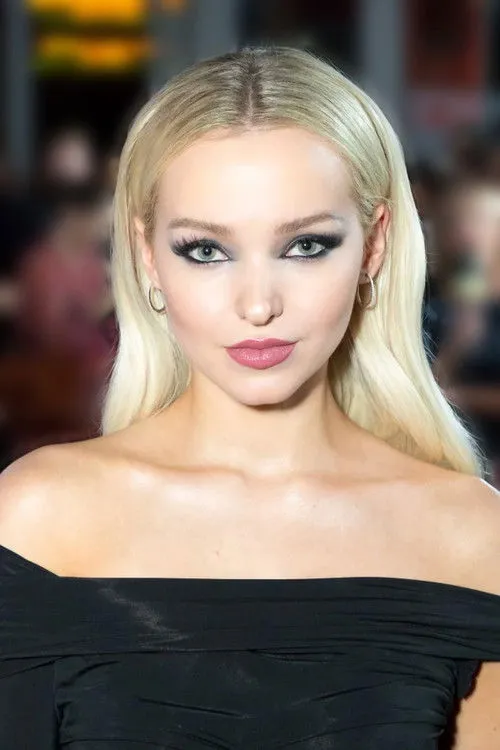 Dove Cameron photo