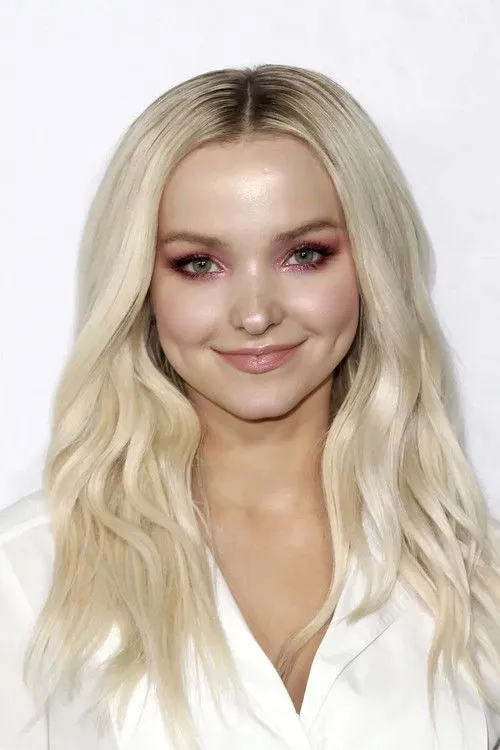 Dove Cameron photo