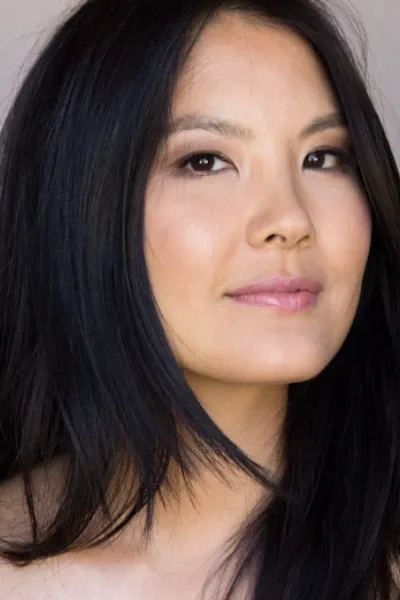 Rosalyn "Roz" Chan