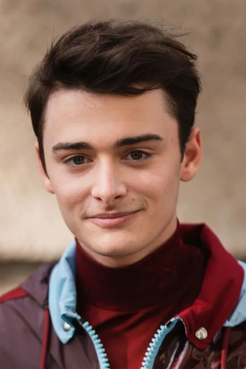 Noah Schnapp photo