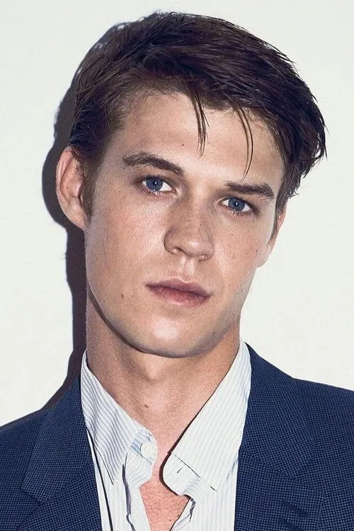 Colin Ford photo