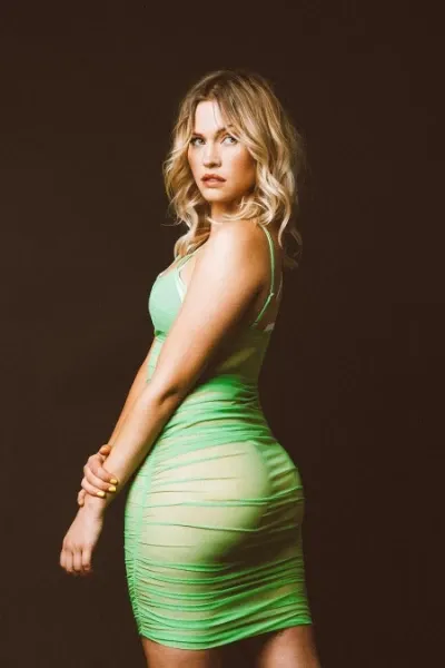Whitney Moore photo