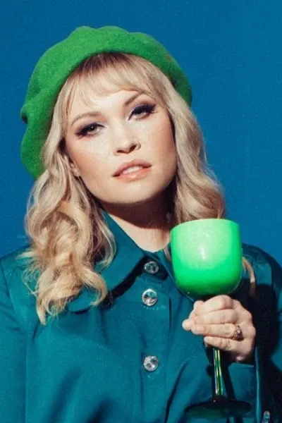Whitney Moore photo