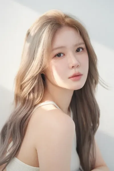 Min Hyo-won photo