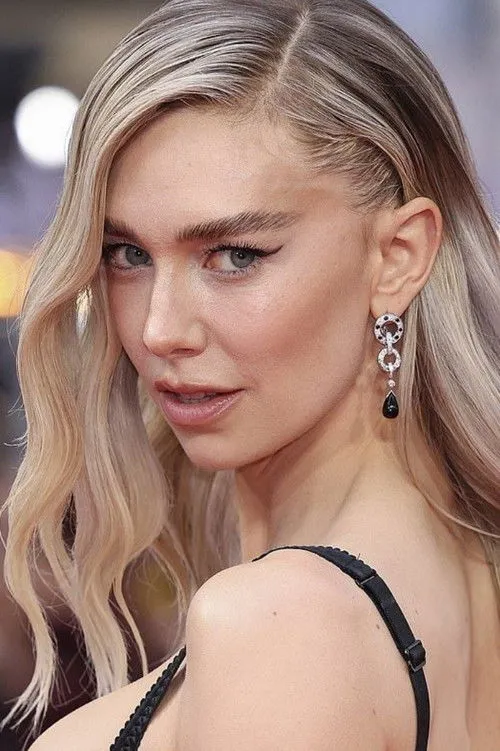 Vanessa Kirby photo