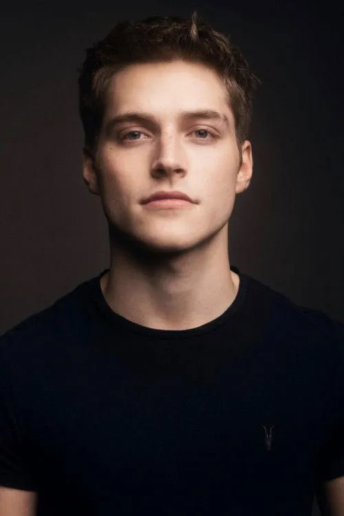 Froy Gutierrez photo
