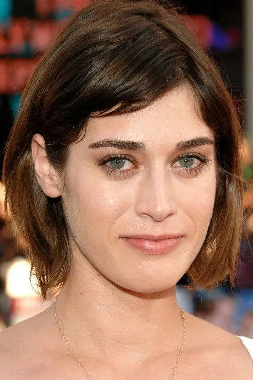 Lizzy Caplan photo