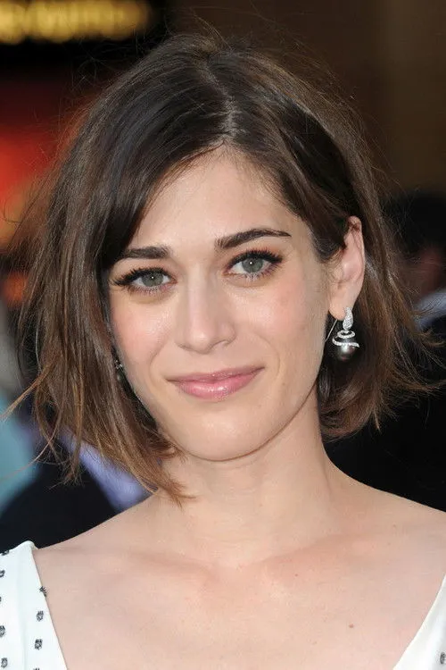 Lizzy Caplan photo