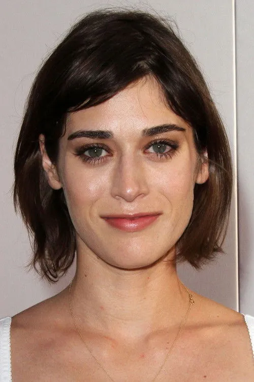 Lizzy Caplan photo