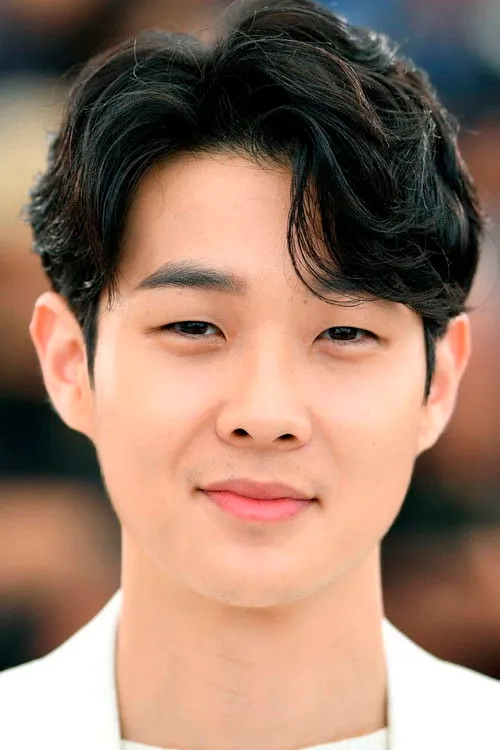 Choi Woo-shik photo