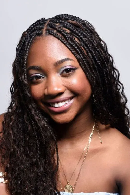 Lola Mbola