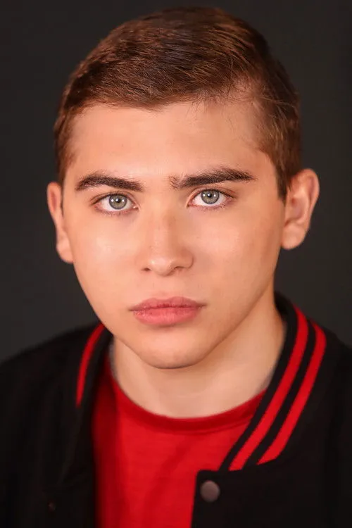Raymond Ochoa photo