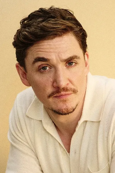 Kyle Gallner photo