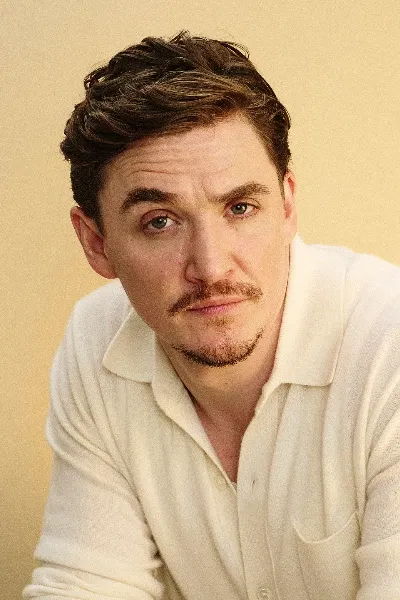 Kyle Gallner photo