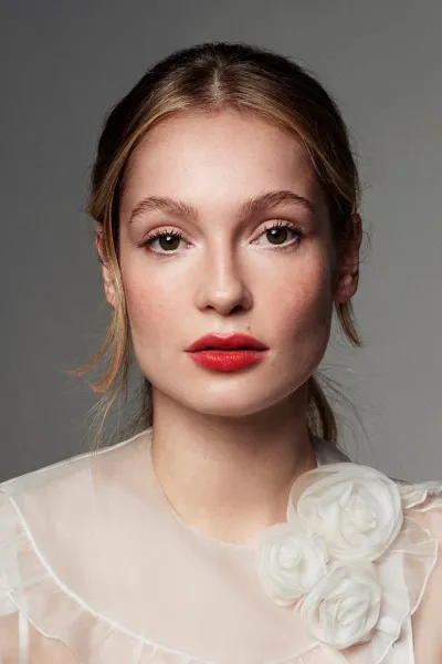 Hannah Dodd photo