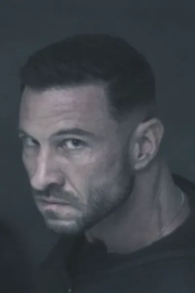 Pablo Schreiber photo
