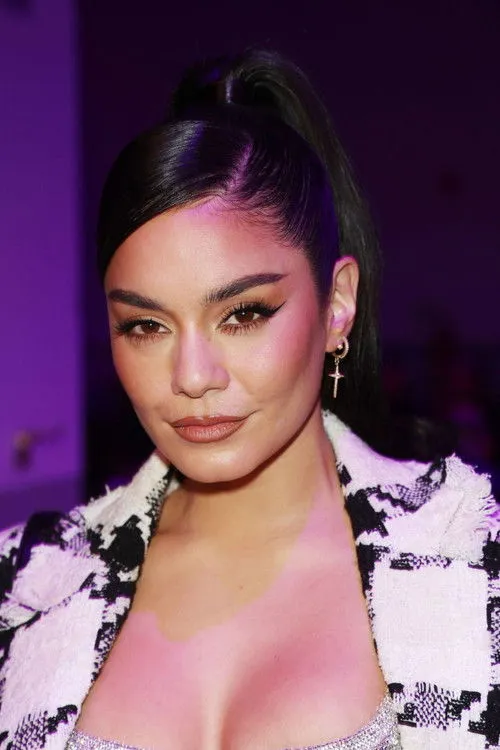 Vanessa Hudgens photo