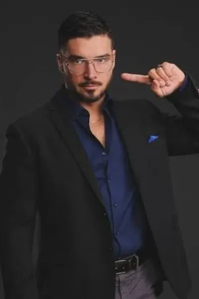 Ethan Page photo