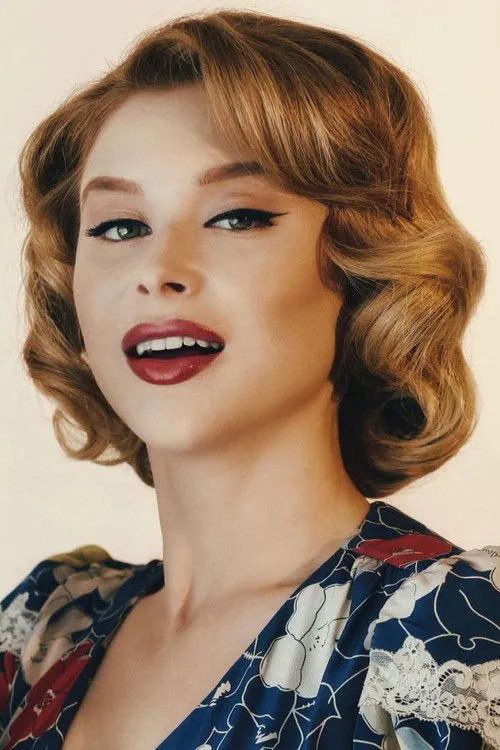 Renee Olstead photo