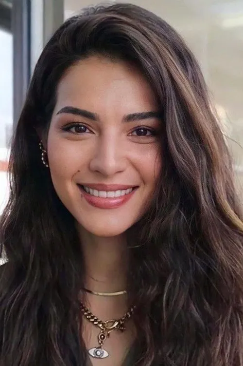 Melisa Aslı Pamuk photo