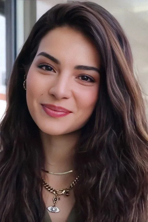 Melisa Aslı Pamuk photo