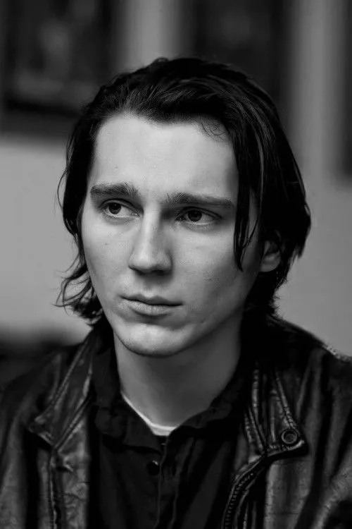 Paul Dano photo